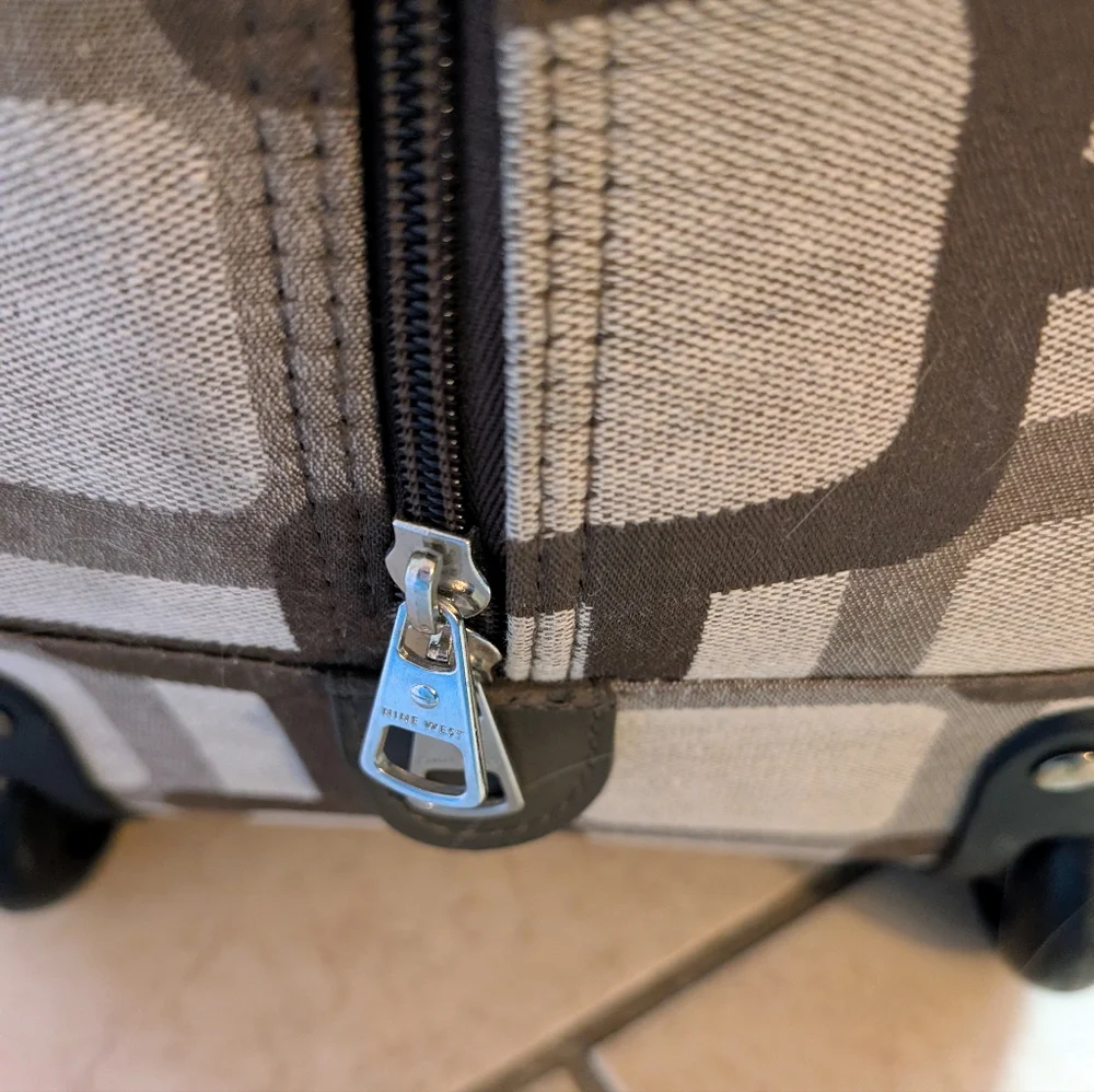 Nine West Neutral Patterned Weekender Rolling Bag - Picture 5 of 16